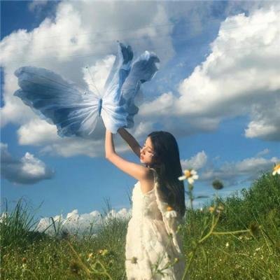 当红男星旧照被扒，双方工作室齐声否认，连续多日持续发酵